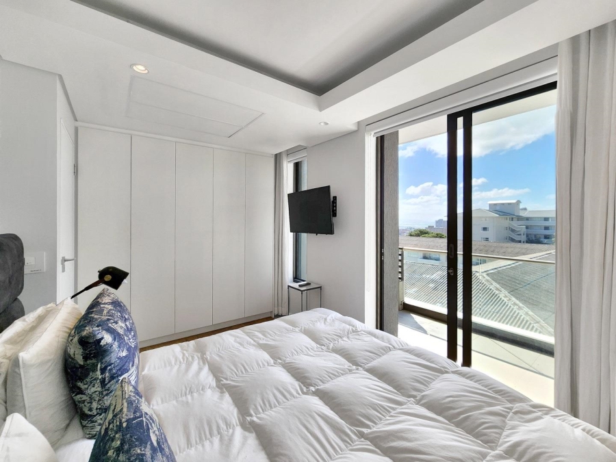 To Let 4 Bedroom Property for Rent in Sea Point Western Cape